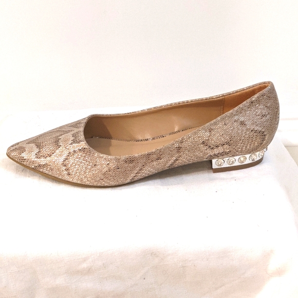 Snake print and jeweled flats - Picture 2 of 13